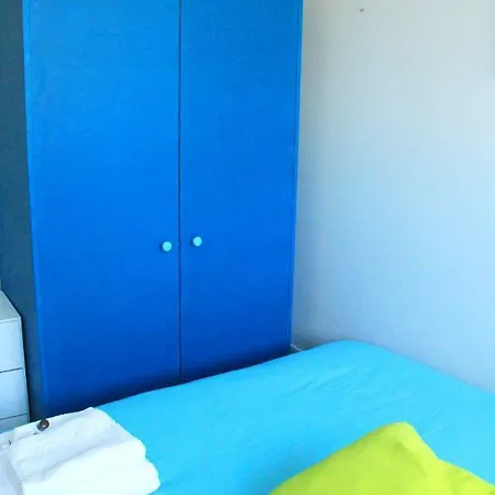 Utopia House Porto Гостевой дом Вила-Нова-ди-Гая