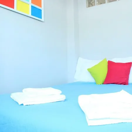 Utopia House Porto * Вила-Нова-ди-Гая